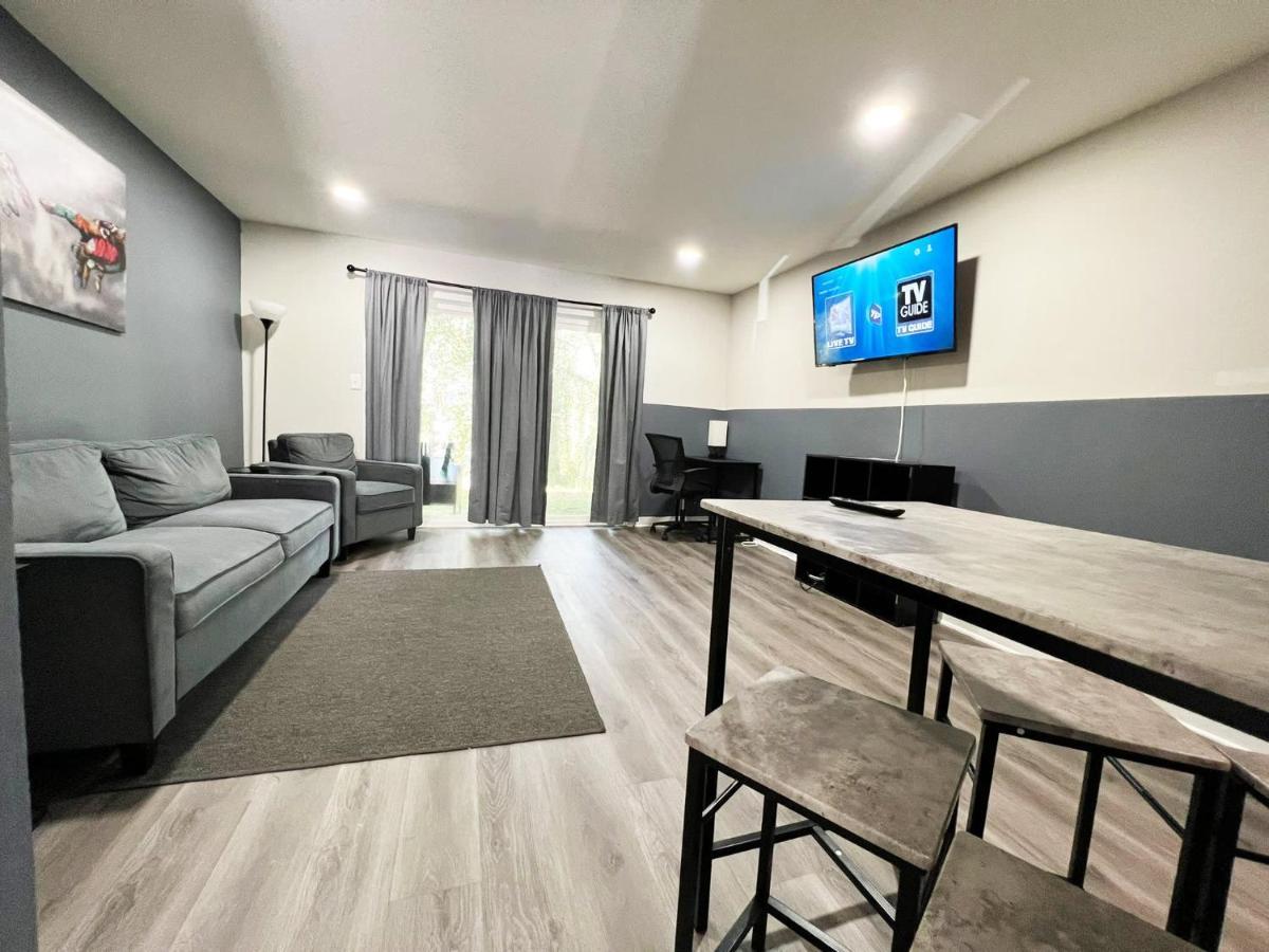 The Lux 28 Tvs Every Room Free Wifi 亚特兰大 外观 照片